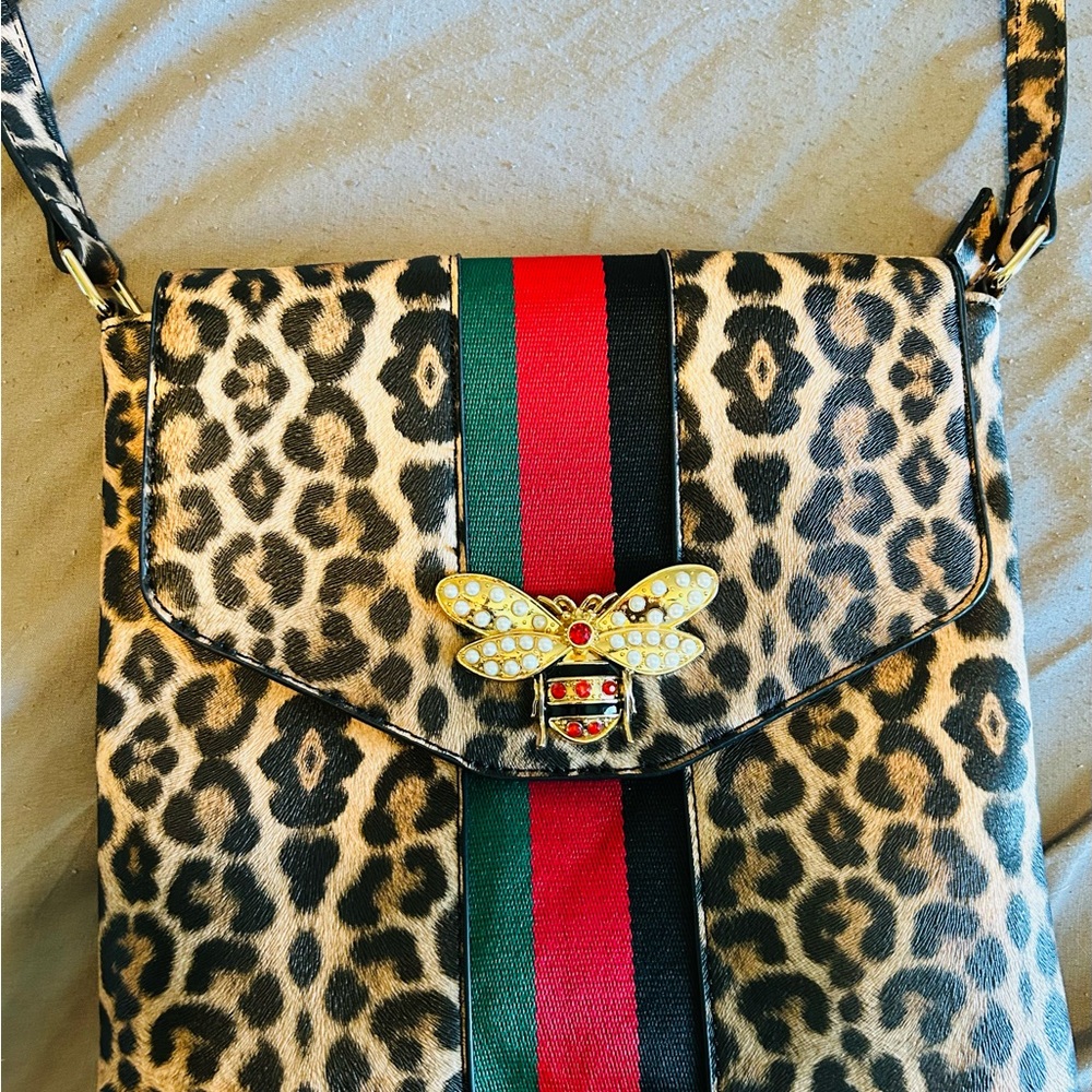 Leopard Print Crossbody Bag with Stripe Accent - Picture 3 of 6